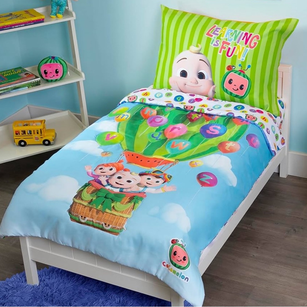 Cocomellon Toddler Bedding Set - Blanket - Doll